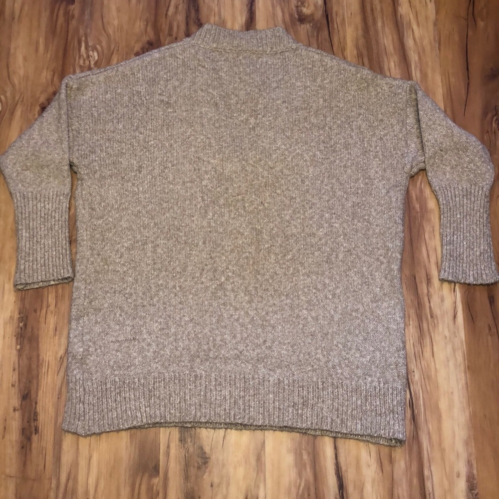 Oversized Sweater - Picture 2 of 3